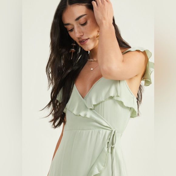 NWT ALTAR’D STATE Louise Satin Faux Wrap Dress in Desert Sage XS - Picture 4 of 6